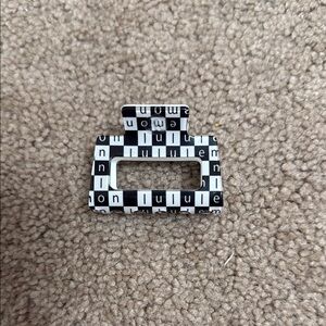Lululemon Black and White Hair Clip
